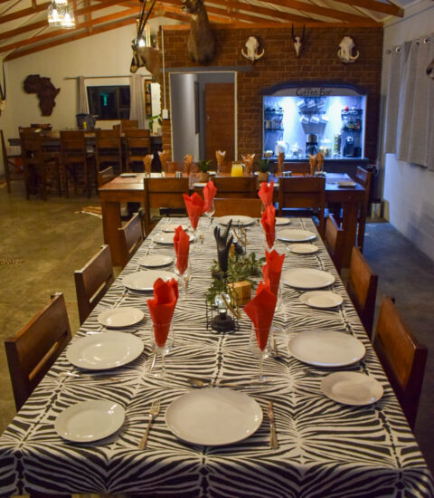 gallery illustrating decorated dining table at Claassens Safaris